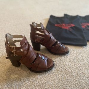 Freebird size 8 leather sandals with heel